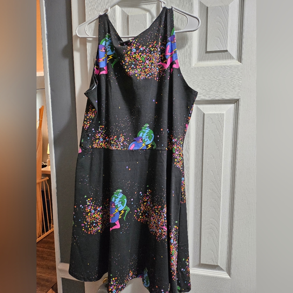 NWT Nooworks Brenda dress, 2XL, Cosmic Ladies print